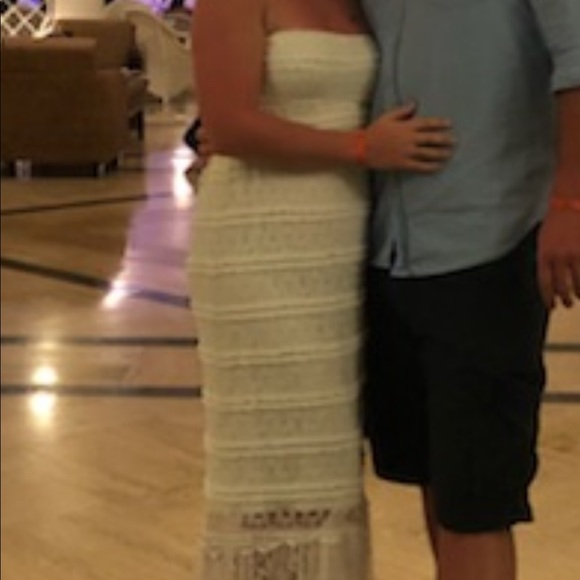 Lace maxi dress - Picture 2 of 6